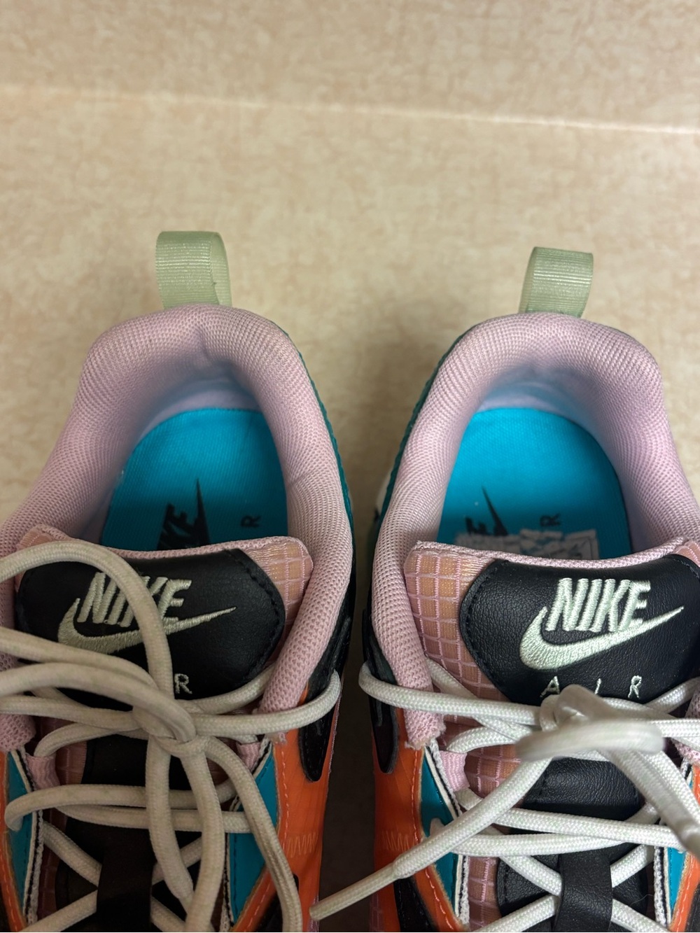 Nike Air Max 200 Light Arctic Pink Orange Pulse Size Women’s 8.5 - Picture 10 of 13